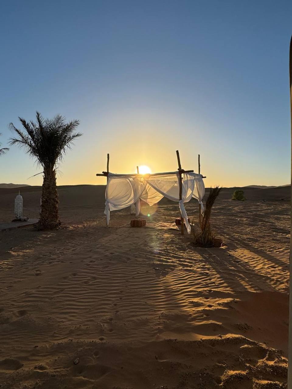 Отель Sahara Luxury Camp Vip Мерзуга Экстерьер фото
